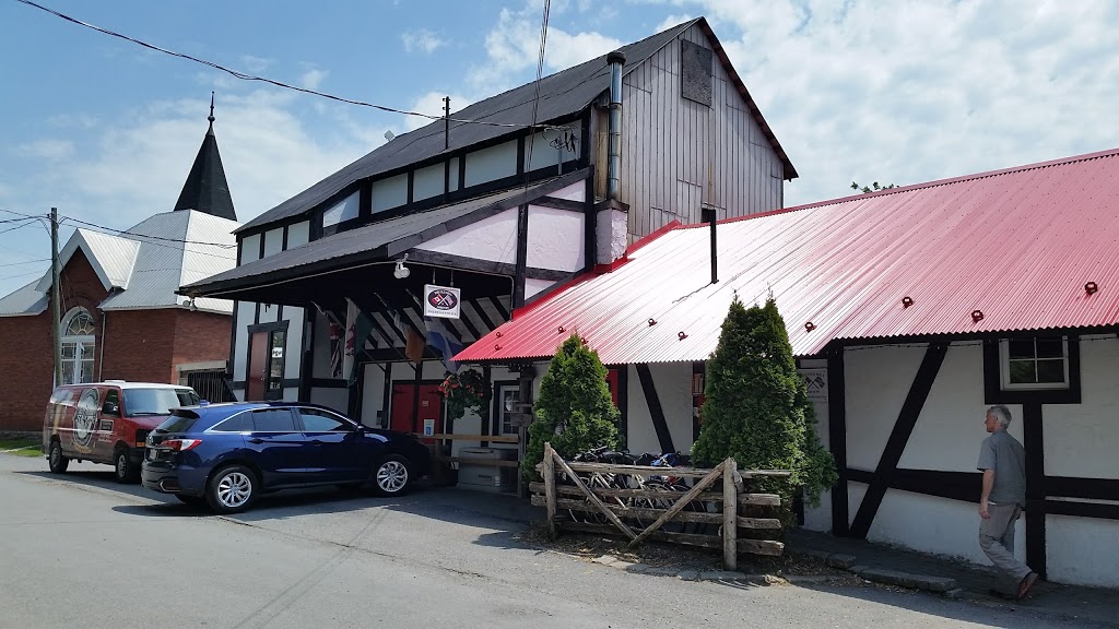 Ashton Brewing Company | 113 Old Mill Rd, Ashton, ON K0A 1B0, Canada | Phone: (613) 257-4423