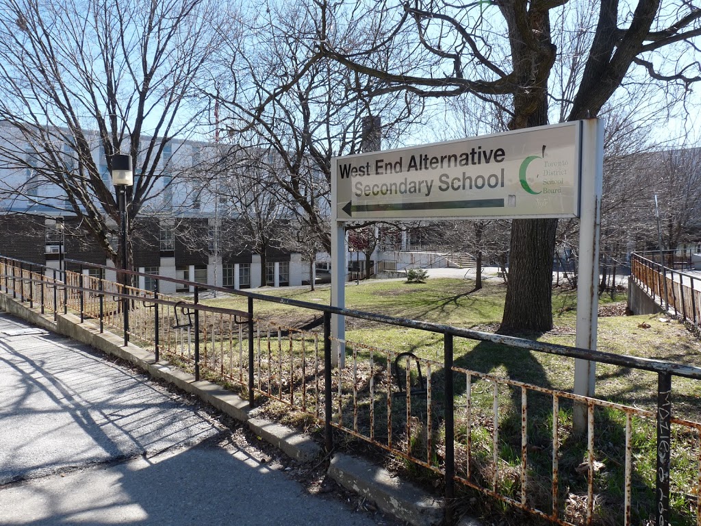 West End Alternative School l | 777 Bloor St W, Toronto, ON M6G 1L6, Canada | Phone: (416) 393-0660