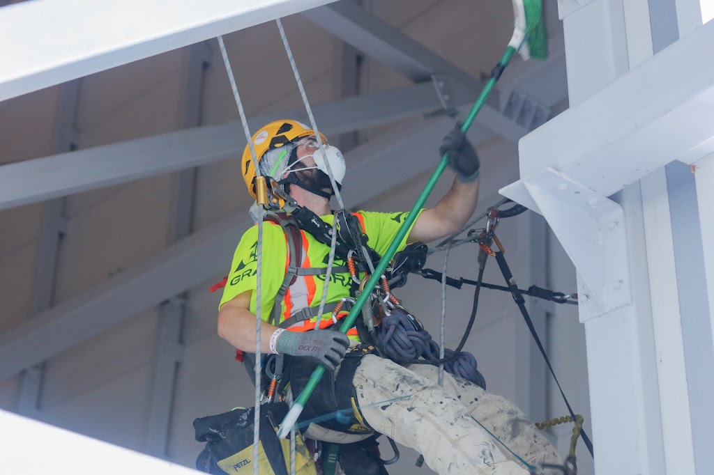 Global Rope Access | 39400 Government Rd, Squamish, BC V8B 0E1, Canada | Phone: (866) 762-5439