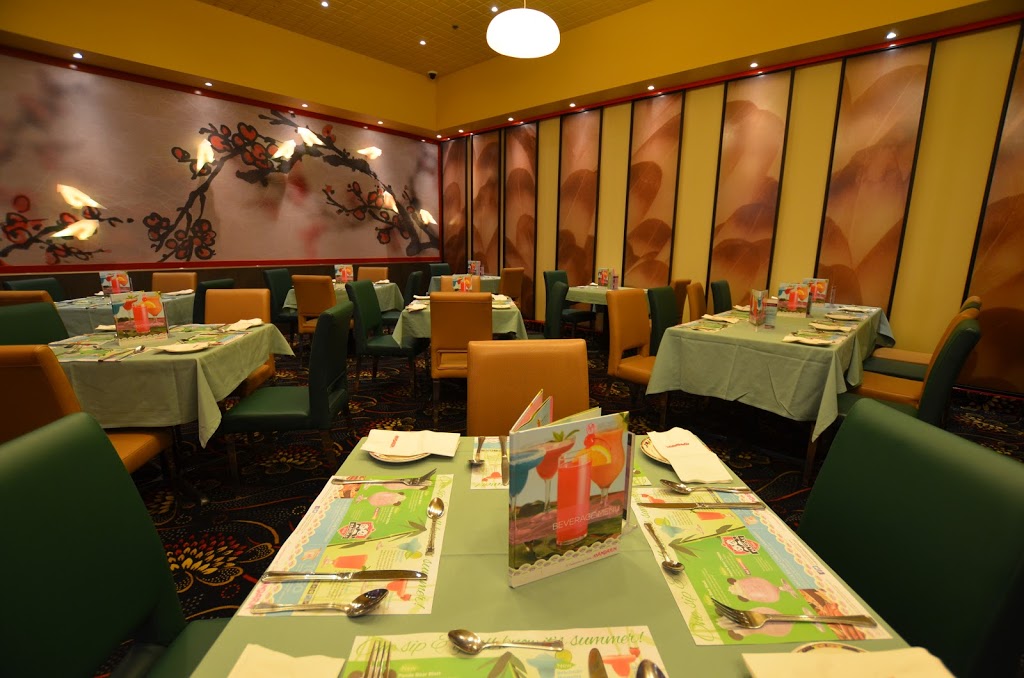 Mandarin Restaurant | 87 Matheson Blvd E, Mississauga, ON L4Z 1X8, Canada | Phone: (905) 502-8000