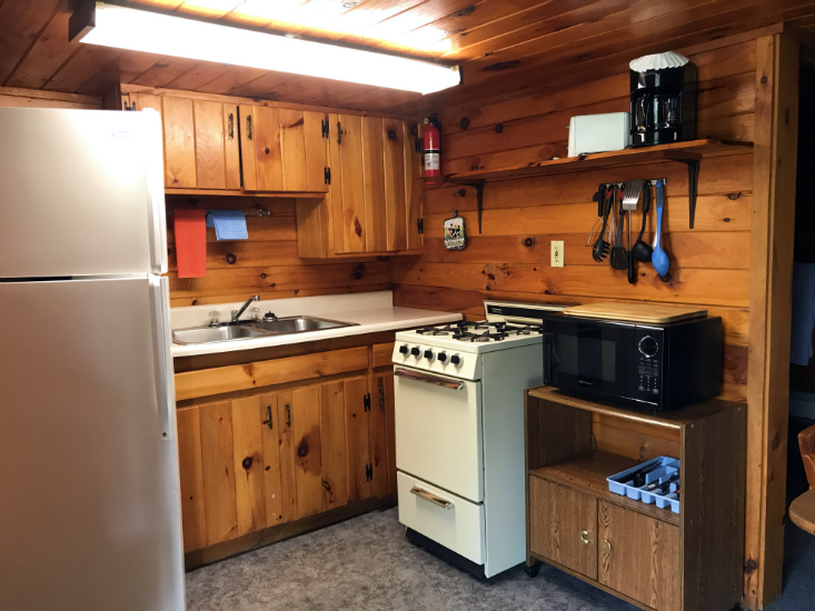 Northern Trails Lodging & Adventures | 6 Motel Drive, Pittsburg, NH 03592, USA | Phone: (603) 331-1975