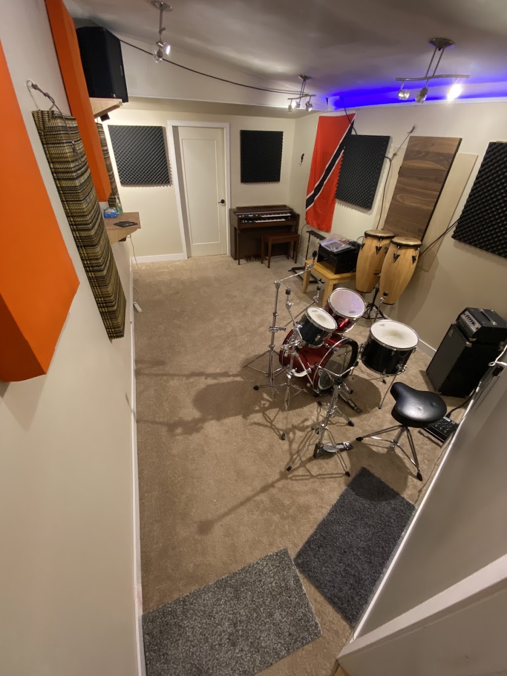 JJs Jam Space | 18819 71 Ave, Surrey, BC V4N 1N2, Canada | Phone: (778) 682-4166