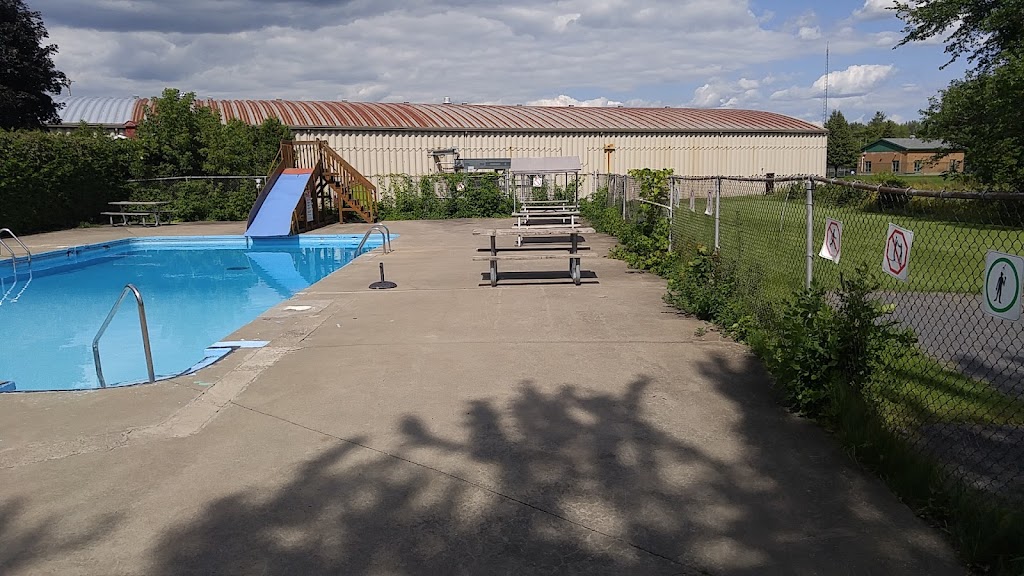 Piscine Municipale-Napierville | 316 Rue Saint-Louis, Napierville, QC J0J 1L0, Canada | Phone: (450) 245-9020