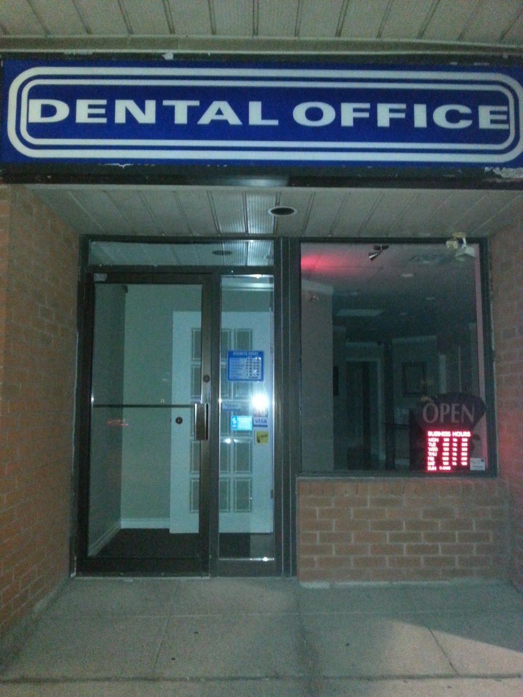 Kingsway Family Dental | 3-2828 Kingsway Dr, Oakville, ON L6J 7M2, Canada | Phone: (905) 829-2366