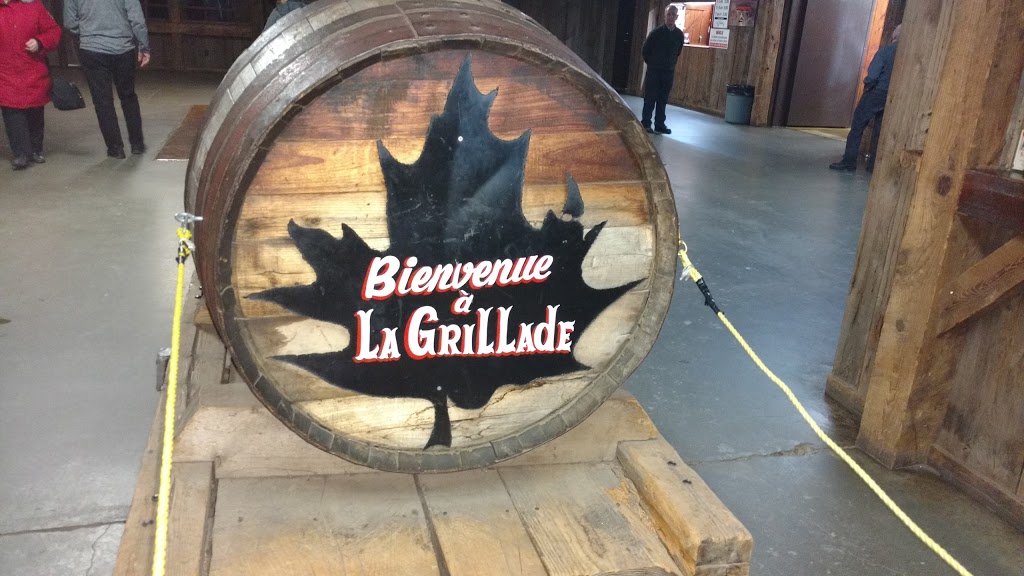 La Grillade | 106 Rue des Érables, Saint-Alphonse-de-Granby, QC J0E 2A0, Canada | Phone: (450) 375-5959