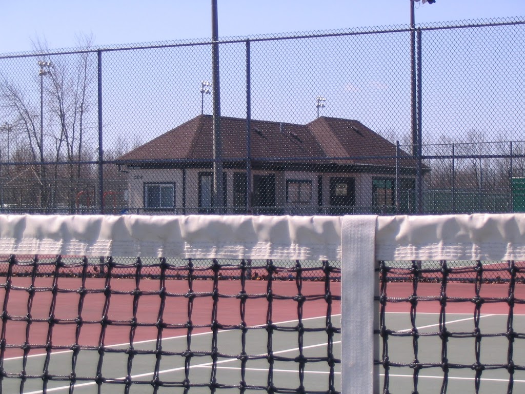 Club de Tennis Île-Bizard | 504 Mnt de lÉglise, LÎle-Bizard, QC H9C 1G9, Canada | Phone: (514) 620-6600