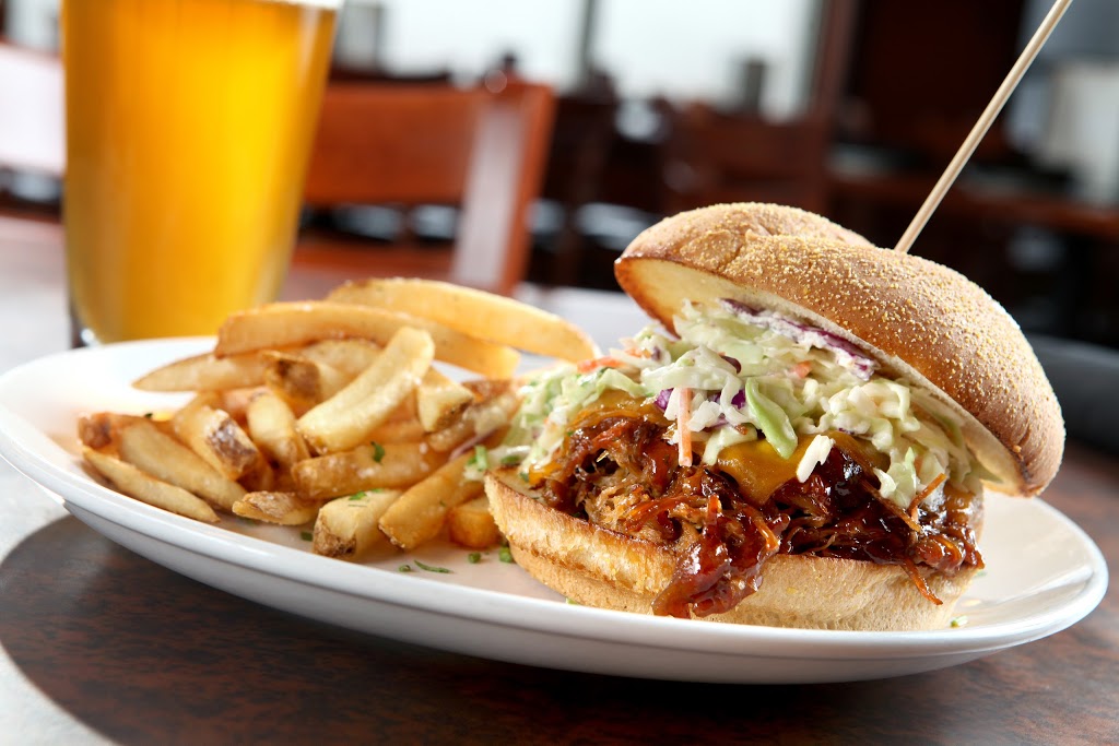 Freighters Eatery & Taproom | 800 Harker St, Port Huron, MI 48060, USA | Phone: (810) 941-6010