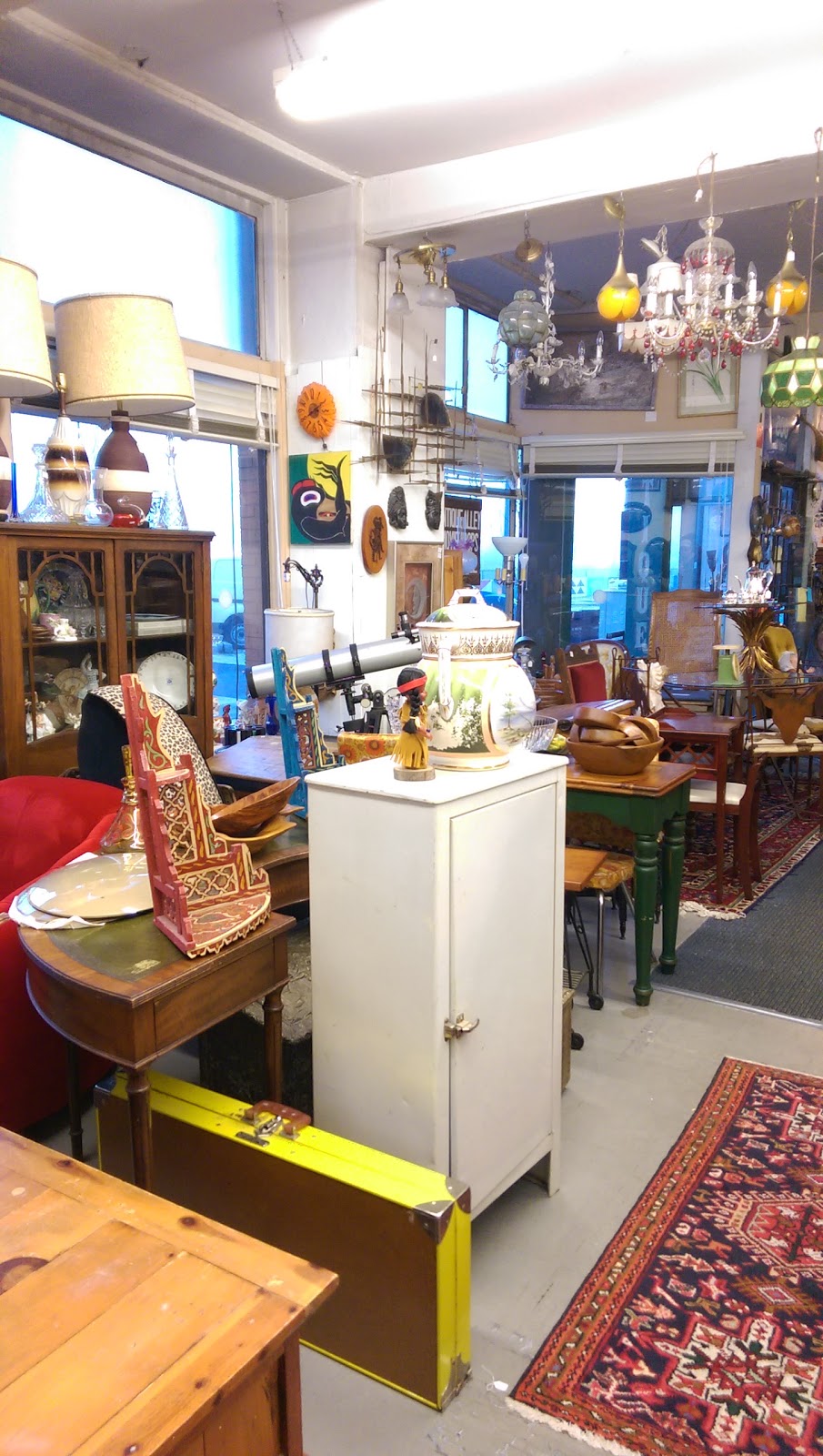 Antique Alley | 605 Front St, New Westminster, BC V3M 1A1, Canada | Phone: (604) 725-7198