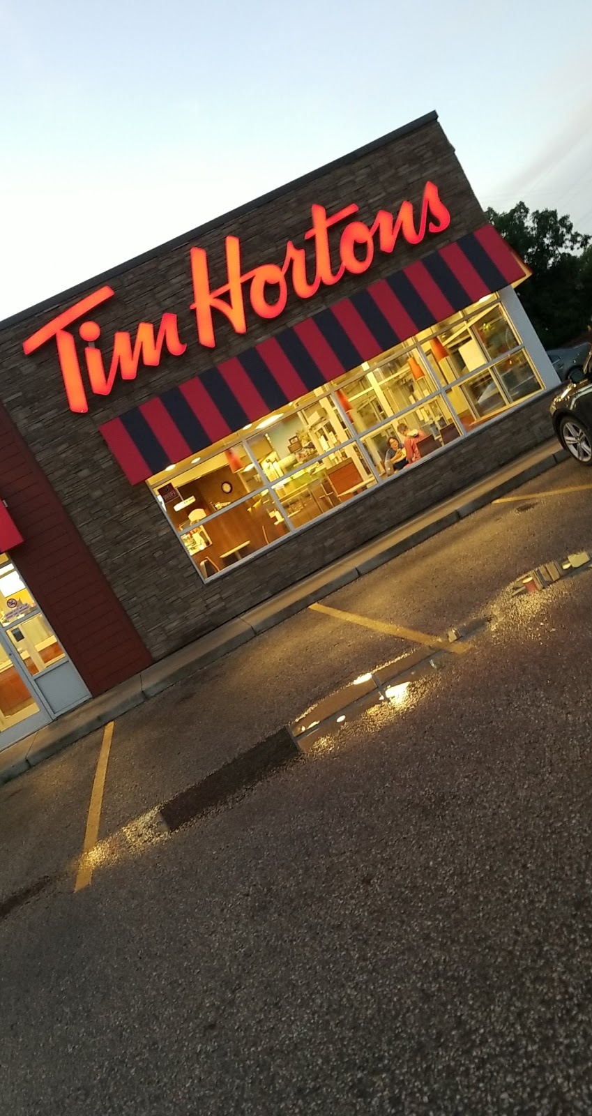 Tim Hortons | 805 Thornhill St, Morden, MB R6M 1J8, Canada | Phone: (204) 822-1561