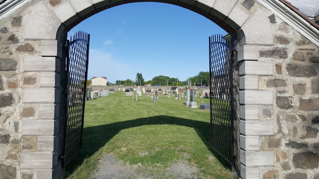 Cimetière Saint-Mathias | 280 Chemin des Patriotes, Saint-Mathias-sur-Richelieu, QC J3L 6A3, Canada