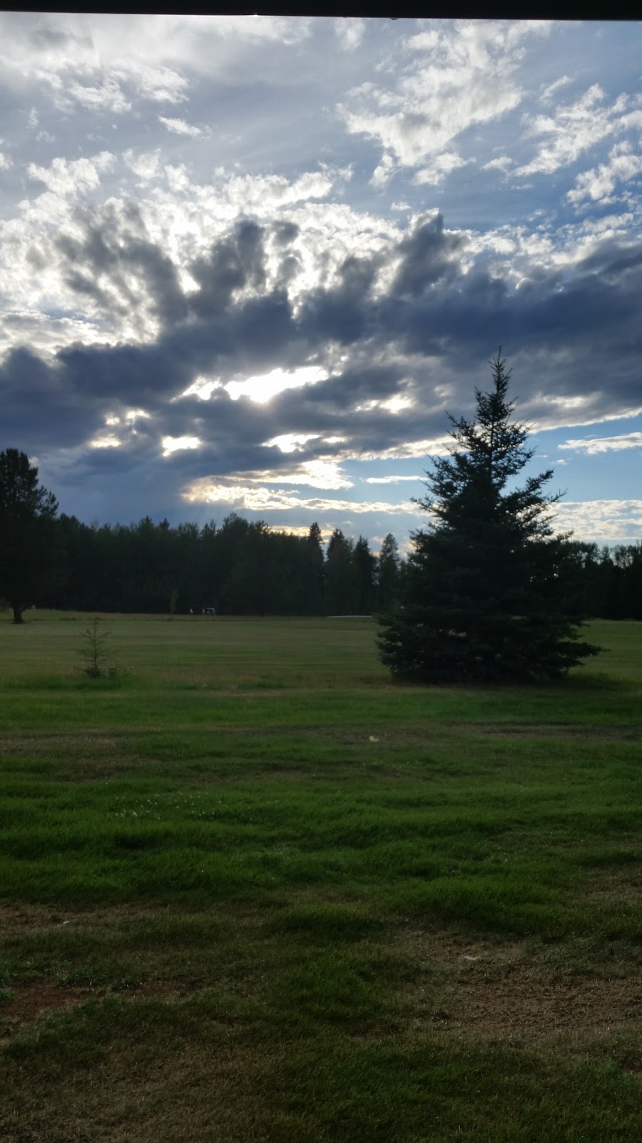 Breton Golf Course | 5505 47 St, Breton, AB T0C 0P0, Canada | Phone: (780) 696-3531