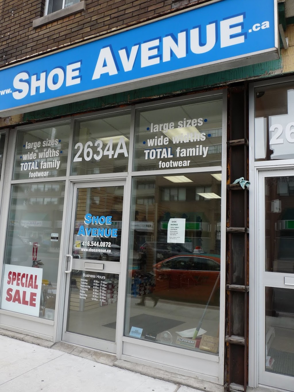 Shoe Avenue | 2634 Danforth Ave, Toronto, ON M4C 1L7, Canada | Phone: (416) 544-0872