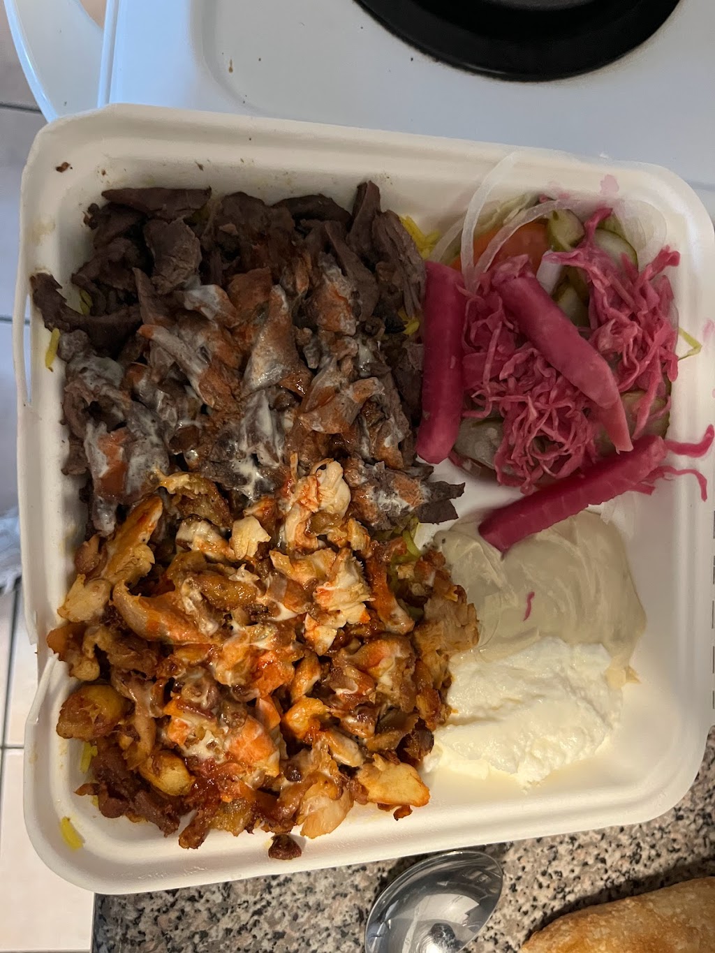 Fadis Shawarma | 1579 Oxford St E, London, ON N5V 1W5, Canada | Phone: (519) 204-7482