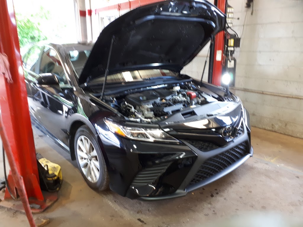 Lee & Kim Auto Repairs | 225 Dundas St E, Mississauga, ON L5A 1W8, Canada | Phone: (905) 272-2210