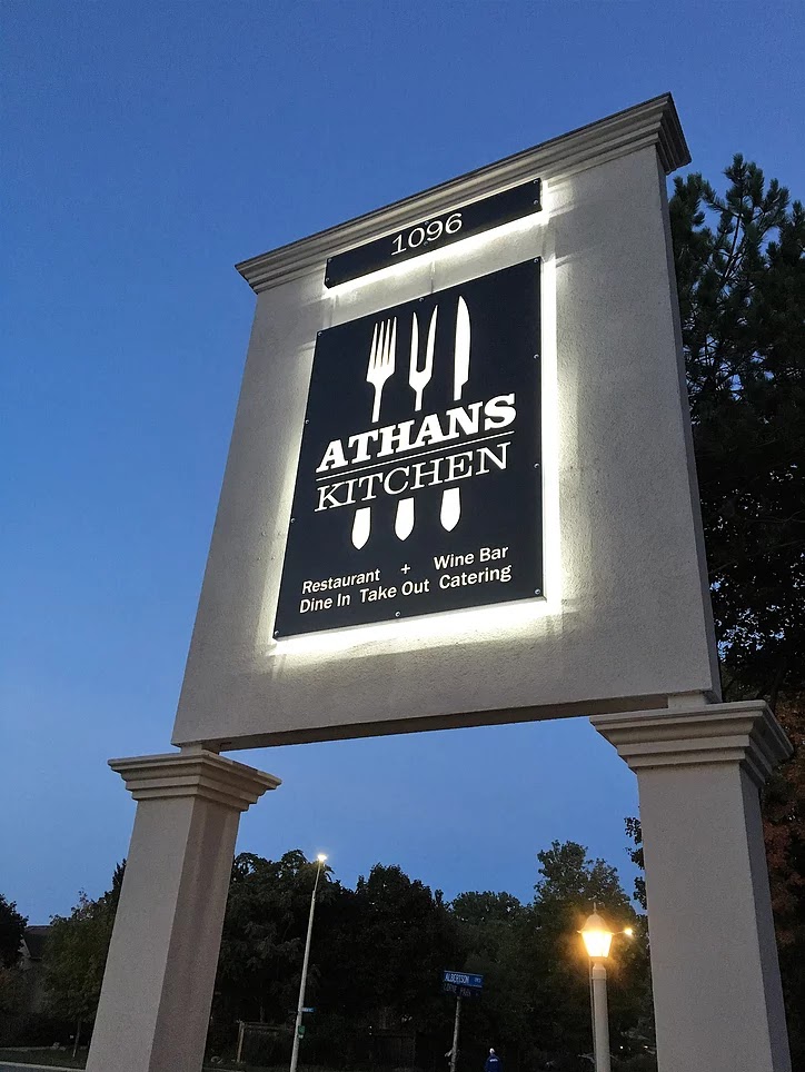 Athans Kitchen Restaurant | 1096 Lorne Park Rd, Mississauga, ON L5H 3A3, Canada | Phone: (905) 278-2528