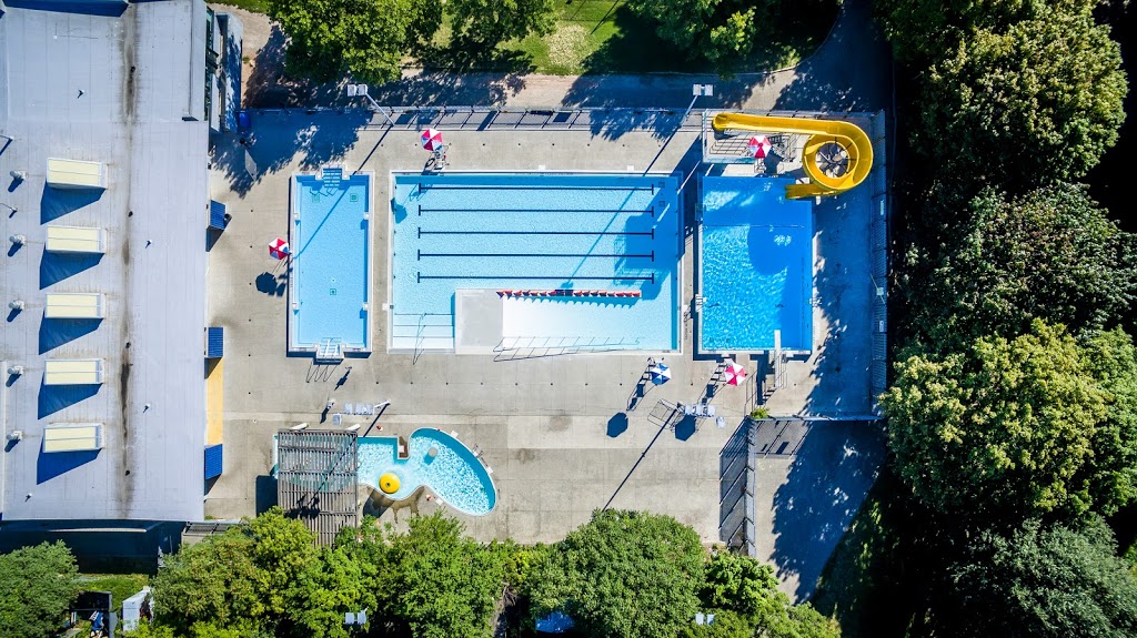 Alex Duff Memorial Pool | 779 Crawford St, Toronto, ON M6G 3K4, Canada | Phone: (416) 392-0910