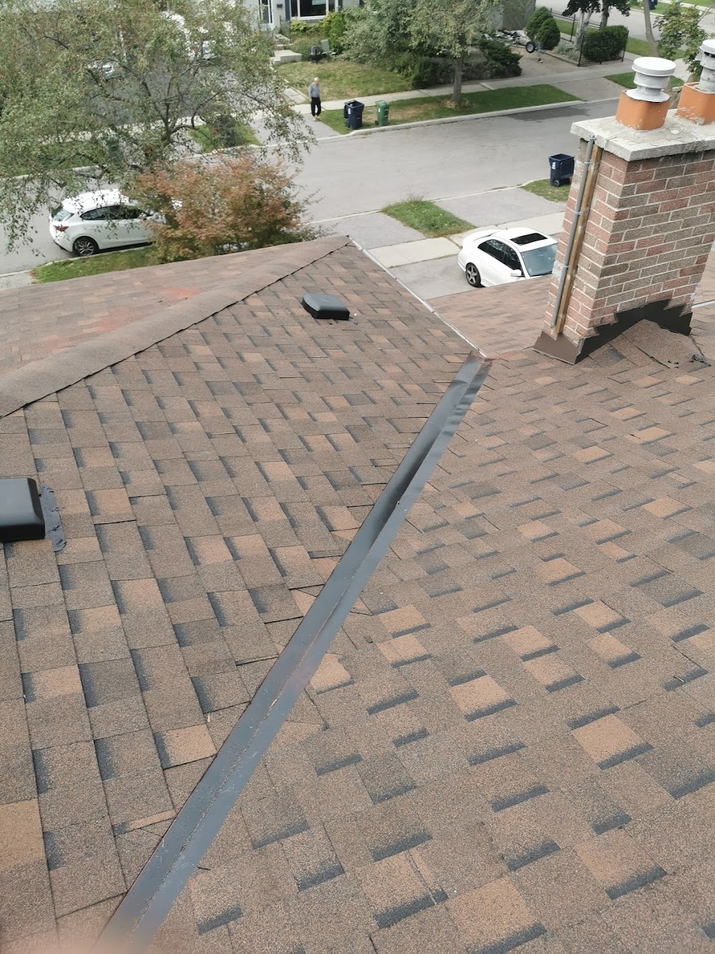 Outstanding roofing | 70 Milner Ave unit 6, Scarborough, ON M1S 3P8, Canada | Phone: (647) 200-0613