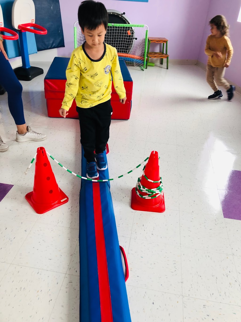 SuperKidz Daycare and Preschool Centers | 12995 Boul. de Pierrefonds, Pierrefonds, QC H9A 0A3, Canada | Phone: (514) 683-8898