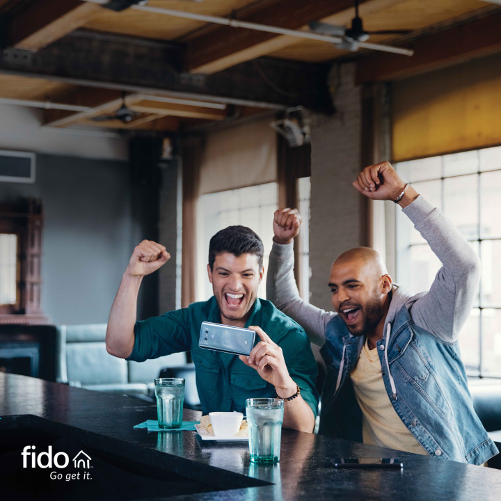 Fido | 14879 Yonge St, Aurora, ON L4G 1M9, Canada | Phone: (905) 727-5969