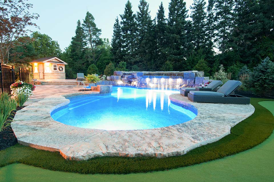 Pioneer Family Pools & Spas | 1176 Victoria St N, Kitchener, ON N2B 3C9, Canada | Phone: (519) 578-5010