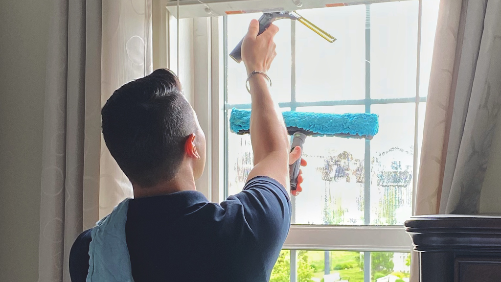 Josh the Window Cleaner | 47 Dieppe Dr, St Thomas, ON N5R 4G6, Canada | Phone: (226) 500-4087