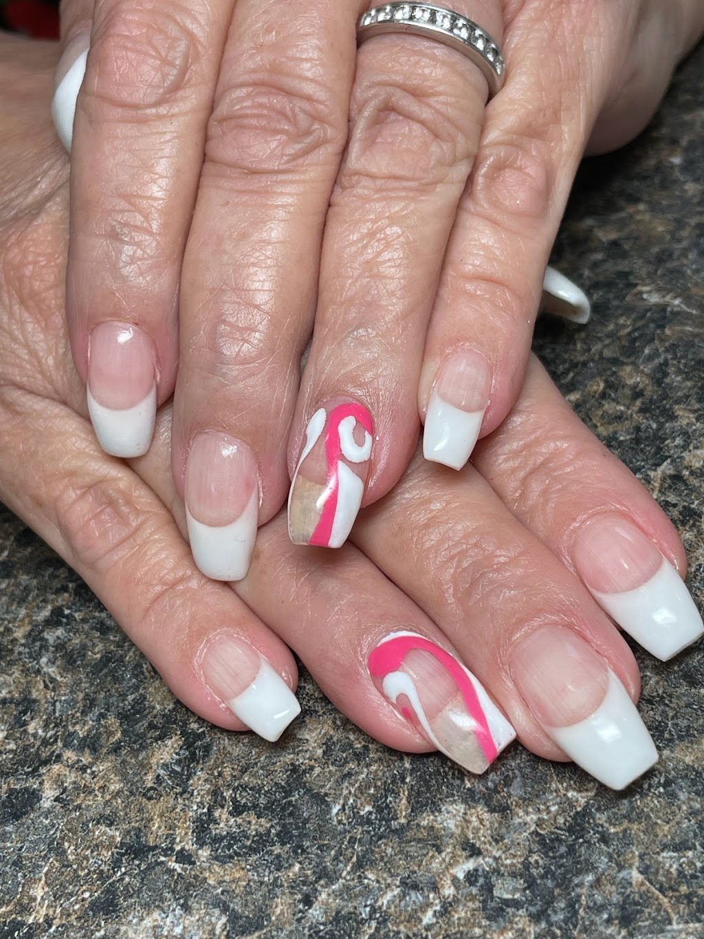 N-Vie Nails by Niki | 13612 Woodcroft Ave NW, Edmonton, AB T5M 3M1, Canada | Phone: (780) 901-7363