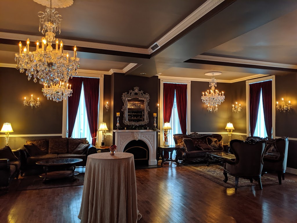 The Grand Hotel | 7 Bridge St, Carleton Place, ON K7C 2V2, Canada | Phone: (613) 492-1566