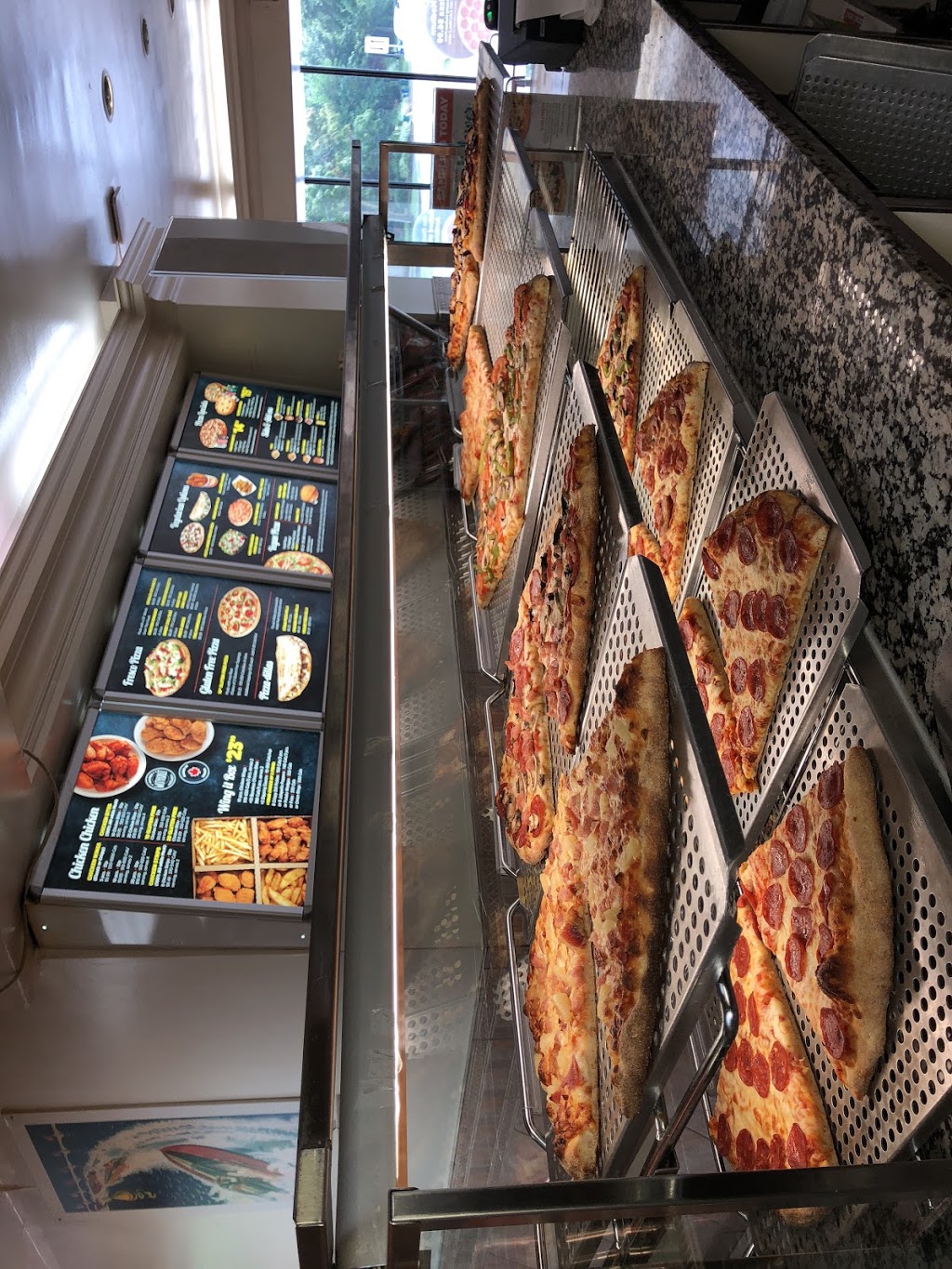 Pizza Pizza | 31A Lakeshore Rd W, Oakville, ON L6K 1C8, Canada | Phone: (416) 967-1111