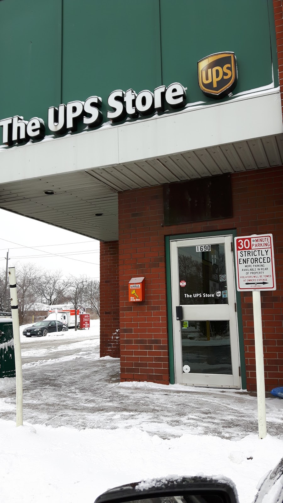 The UPS Store | 1690 Huron Church Rd, Windsor, ON N9C 2L1, Canada | Phone: (519) 977-0404