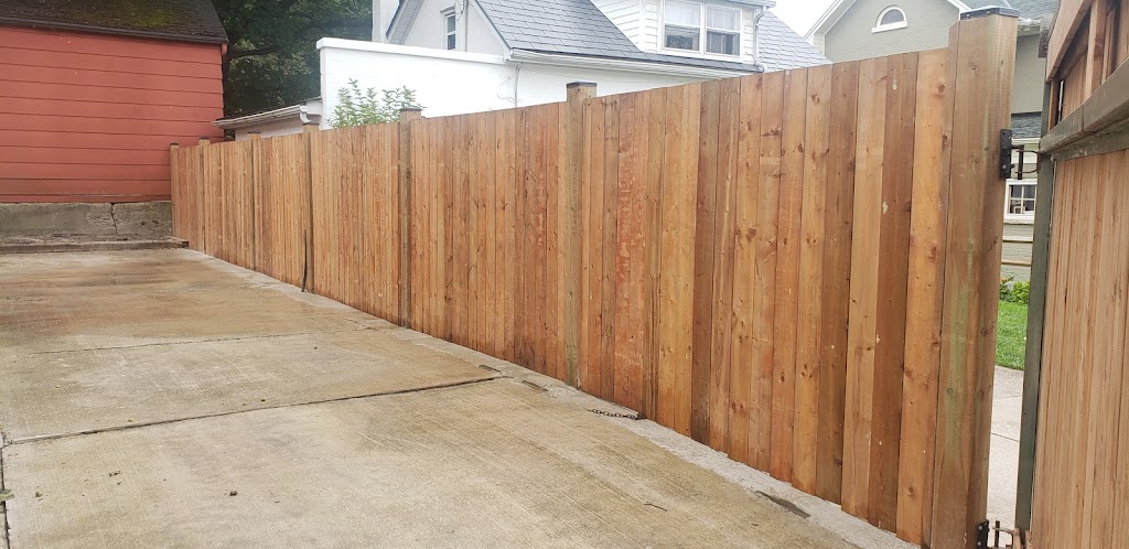 Quality Fencing | 322 Maple Dr, Port Elgin, ON N0H 2C4, Canada | Phone: (519) 386-4174