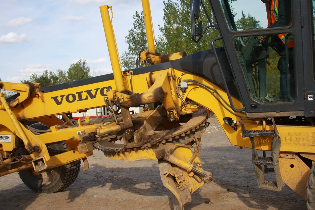 Canada Heavy Equipment College | 1425 Bishop St N Unit 6, Cambridge, ON N1R 6J9, Canada | Phone: (519) 650-6040