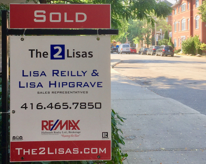 The 2 Lisas | Top Leslieville Real Estate Agents | 233 Carlaw Ave, Toronto, ON M4M 3E9, Canada | Phone: (416) 358-5867