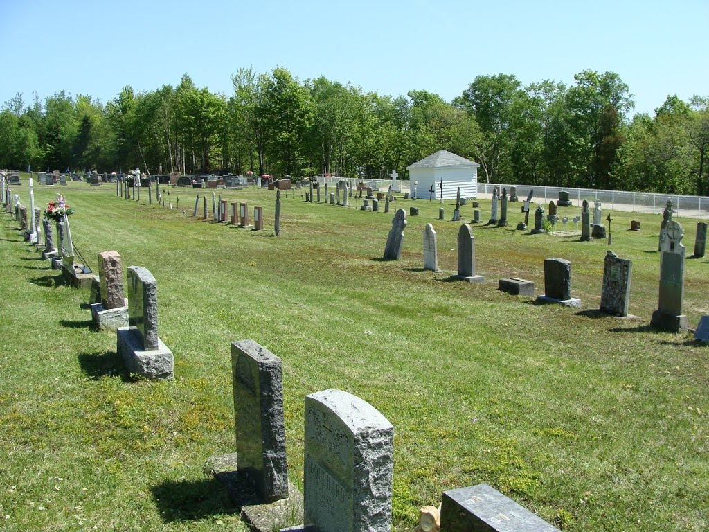 Cemetery | Petite-Rivière-Saint-François, QC G0A 2L0, Canada