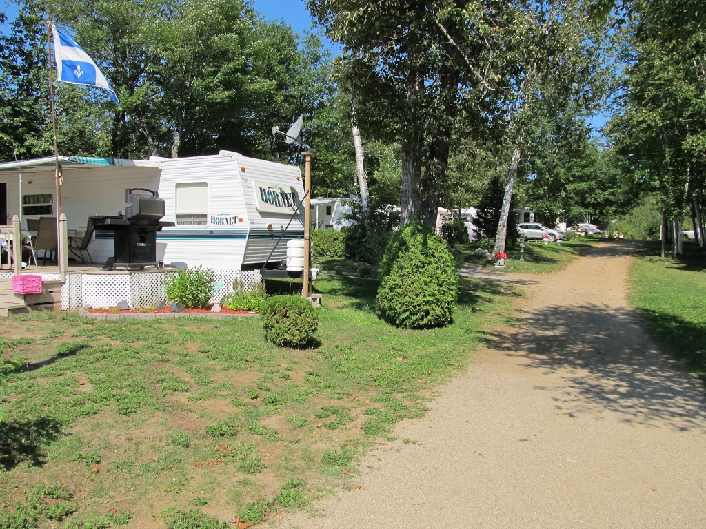 Camping Du Lac Schryer | 78 Montée Lafontaine, Montpellier, QC J0V 1M0, Canada | Phone: (819) 428-2247