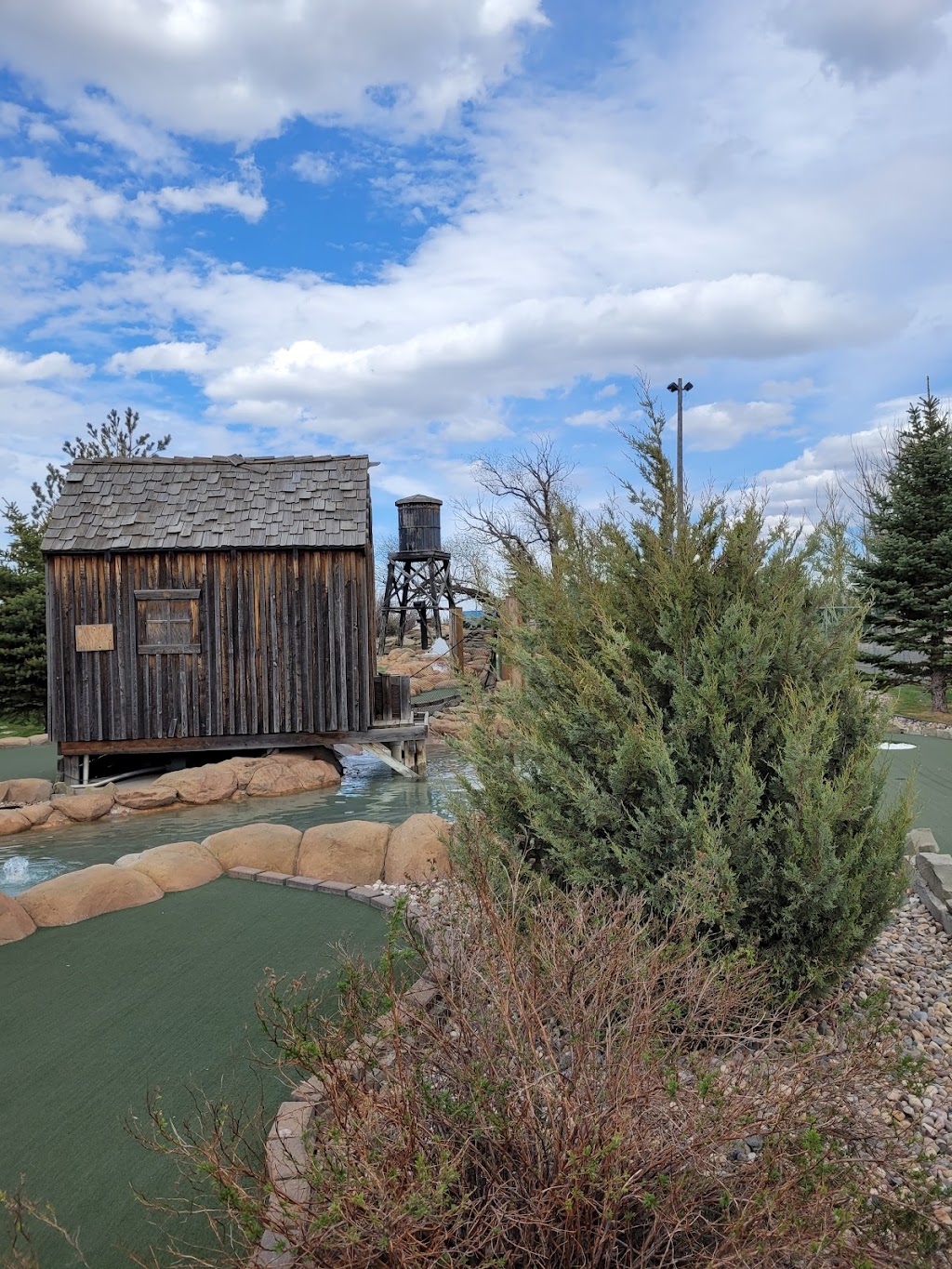 Evergreen Golf Centre | 5225 24 Ave S, Lethbridge, AB T1K 7C2, Canada | Phone: (403) 329-4500