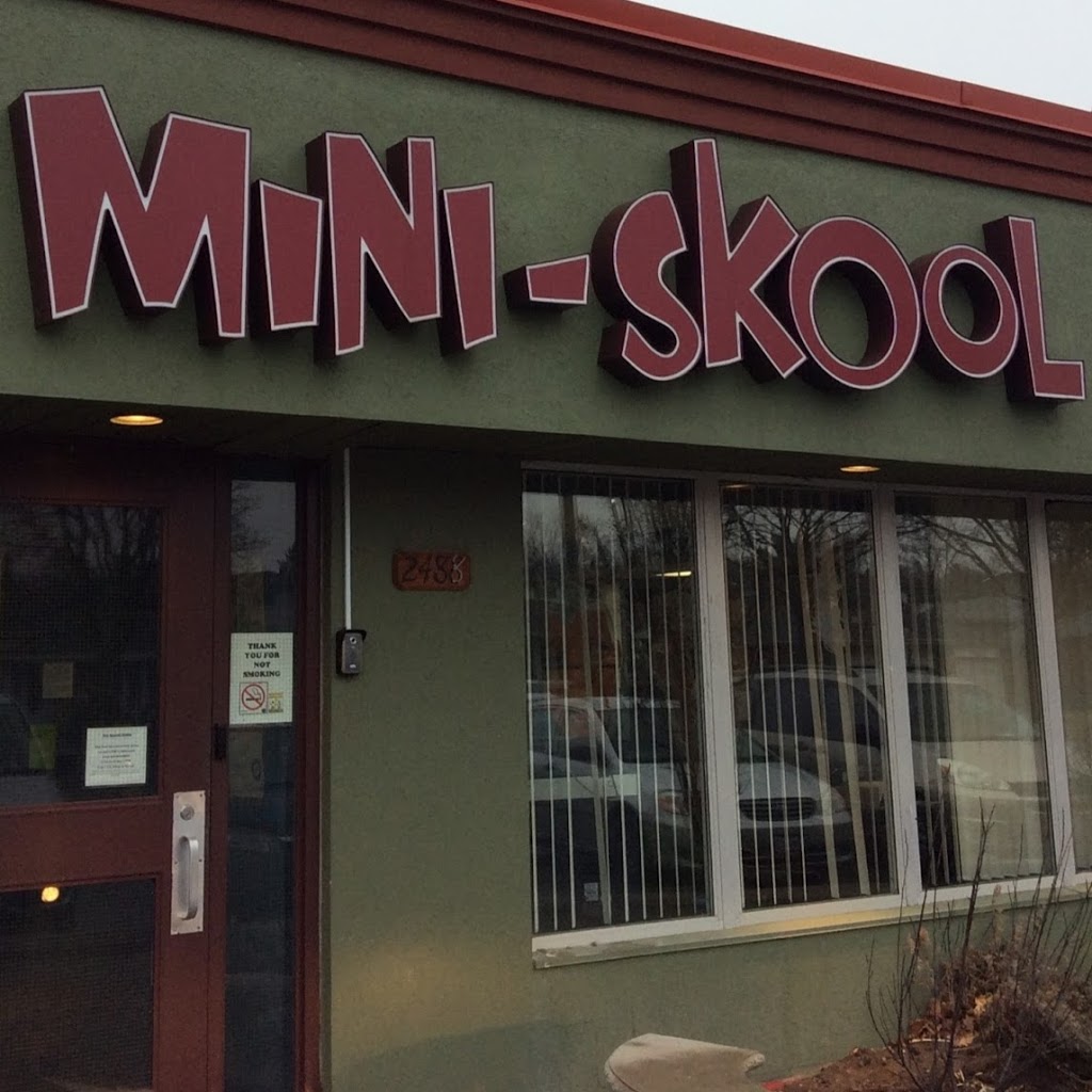 Mini-Skool A Childs Place Inc. | 2488 Bromsgrove Rd, Mississauga, ON L5J 1L8, Canada | Phone: (905) 823-3000