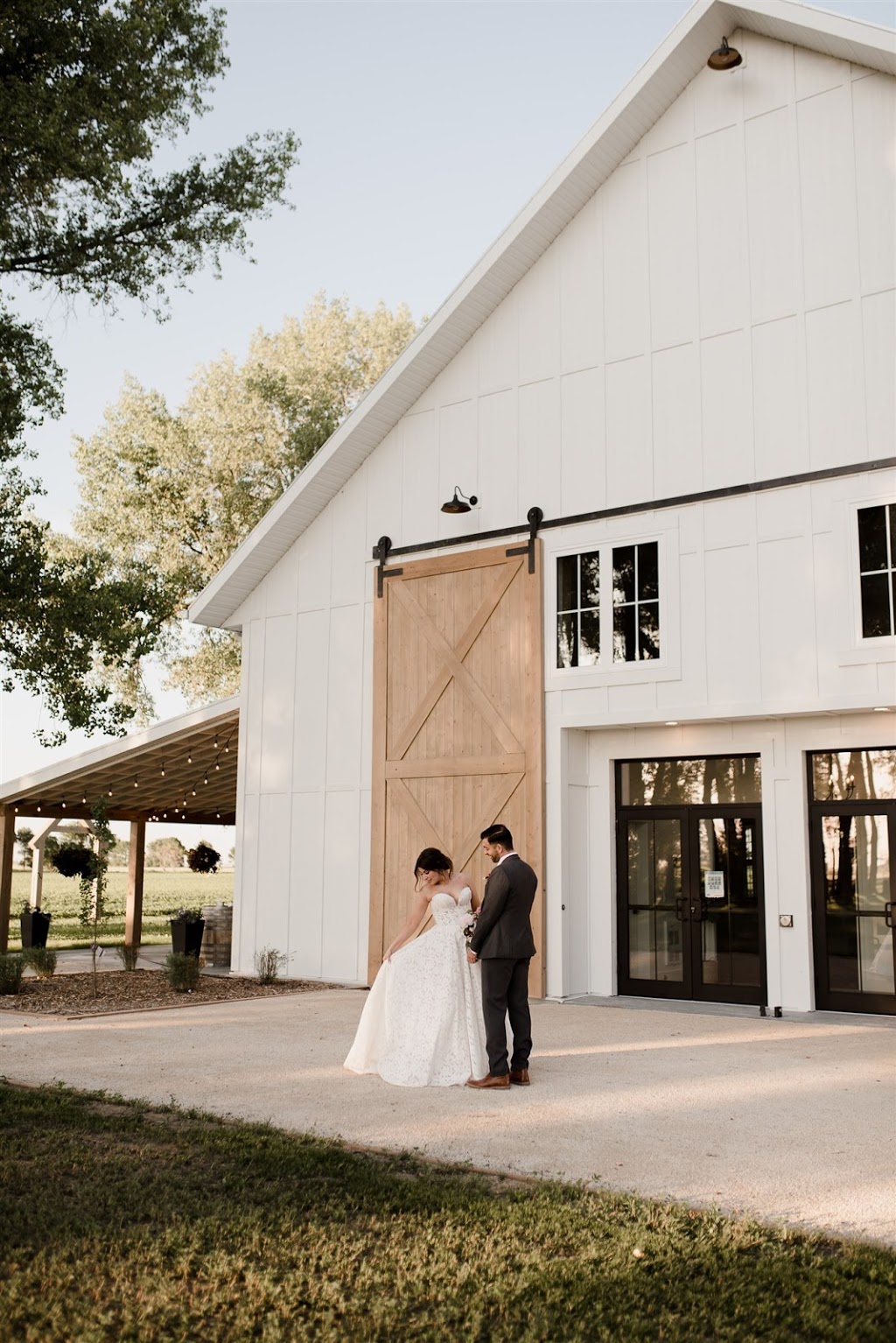 The Gables Wedding Barn | 2059 Rd 7W, Gretna, MB R0G 0V0, Canada | Phone: (204) 346-2348