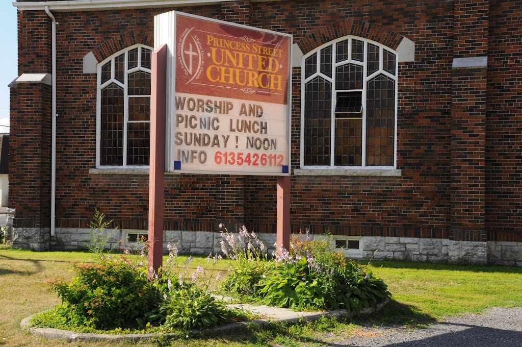 Princess Street United Church | 484 Albert St, Kingston, ON K7L 3W3, Canada | Phone: (613) 542-6112