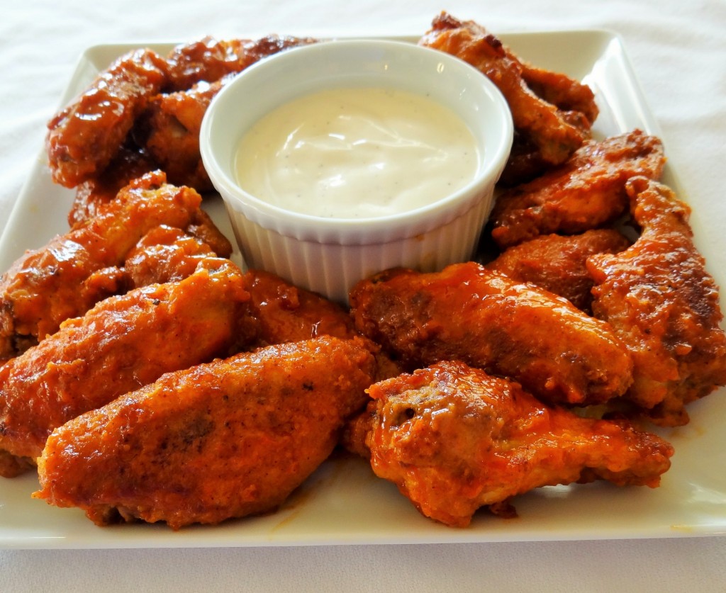 Buffalo Bills Wings | 14329 Boul de Pierrefonds, Pierrefonds, QC H9H 1Z2, Canada | Phone: (514) 620-2030