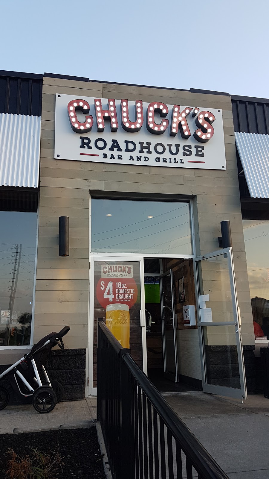 Chucks Roadhouse Bar & Grill | 7999 Wellington County Rd 109, Arthur, ON N0G 1A0, Canada | Phone: (519) 848-6556