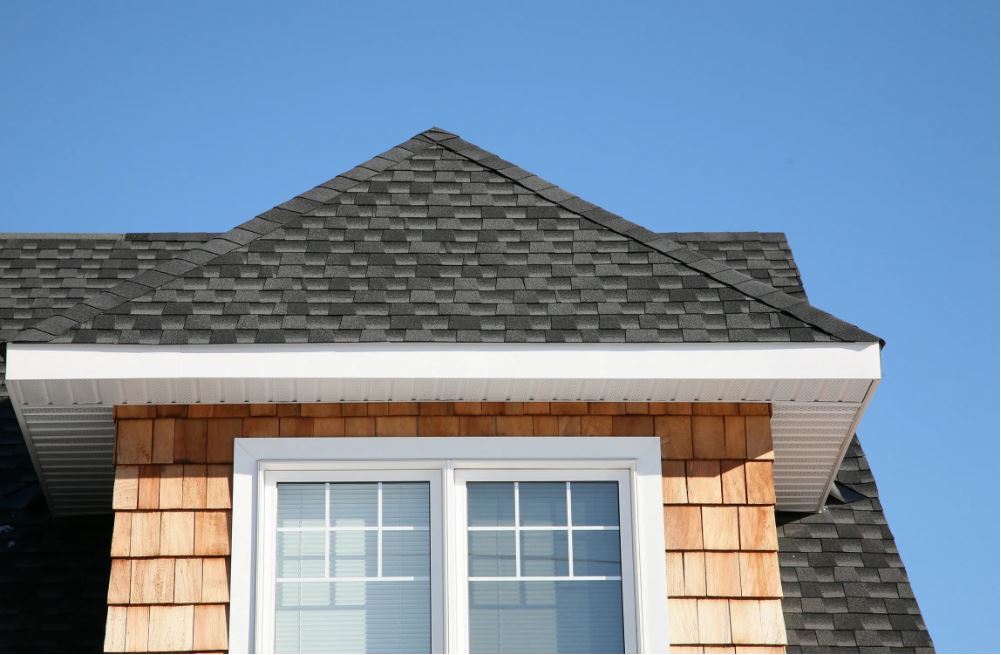 Baraco Roofing Services Inc | 26 Highland Hill, North York, ON M6A 2P9, Canada | Phone: (647) 860-3482