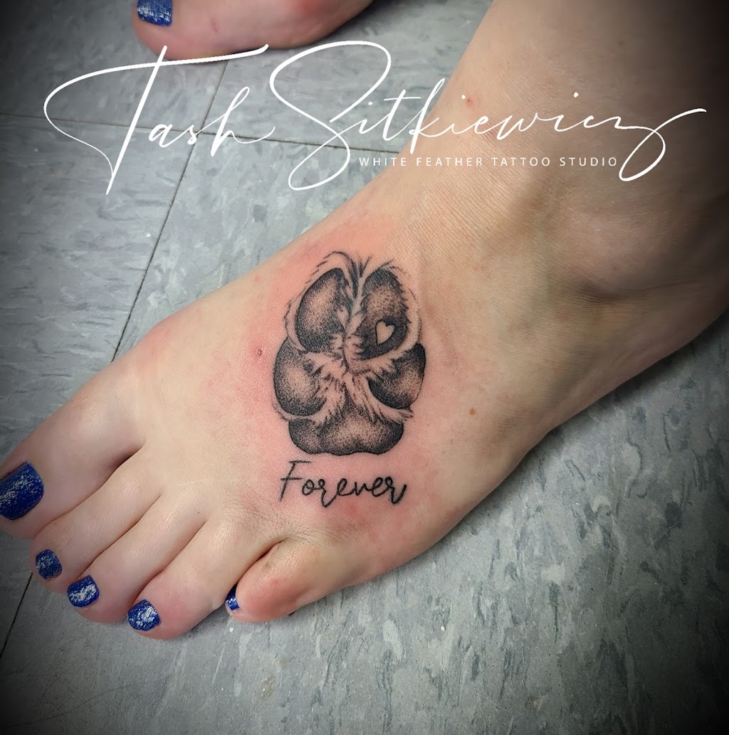 White Feather Art & Tattoo Studio | 2147 Petawawa Blvd, Pembroke, ON K8A 7G8, Canada | Phone: (613) 401-8923