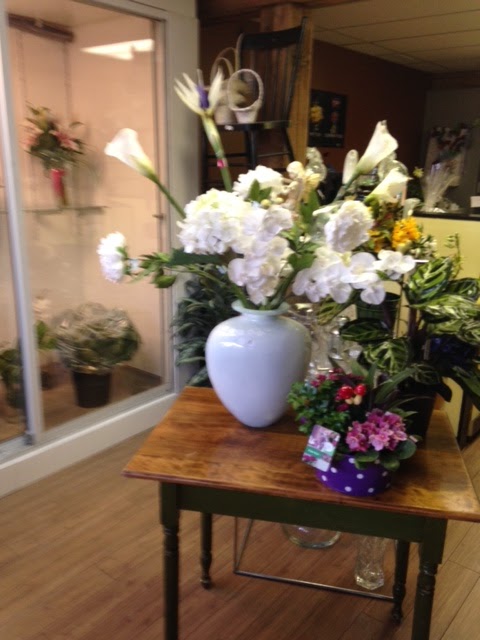 Carls Flowers Summerland | 9905 Main St, Summerland, BC V0H 1Z3, Canada | Phone: (778) 516-7890