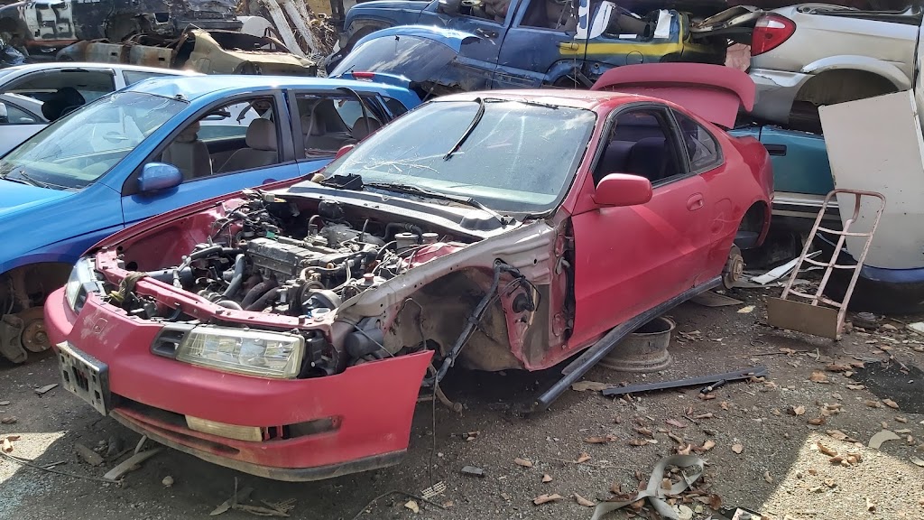 Tafts Auto Wreckers | 345 Raglan St, Brighton, ON K0K 1H0, Canada | Phone: (613) 475-1334