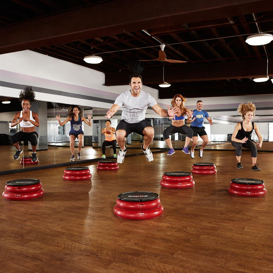 Crunch Fitness - Welland | 300 Lincoln St, Welland, ON L3B 4N4, Canada | Phone: (905) 732-5300