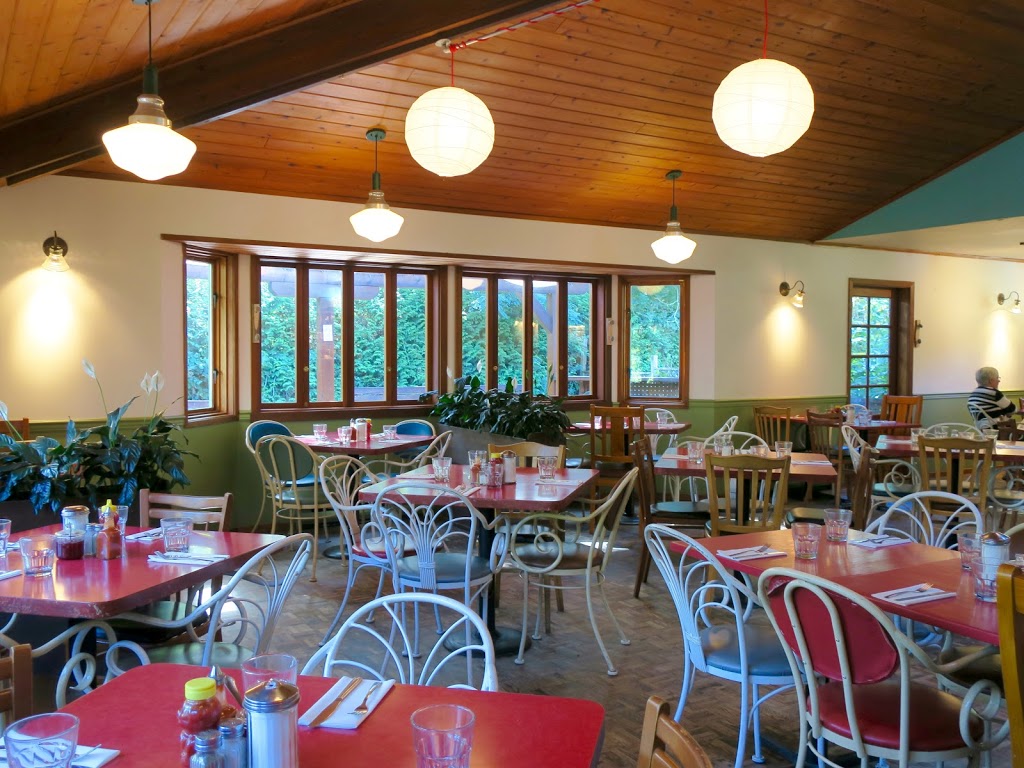 The Gumboot Restaurant | 1041 Roberts Creek Rd, Roberts Creek, BC V0N 2W2, Canada | Phone: (604) 885-4216