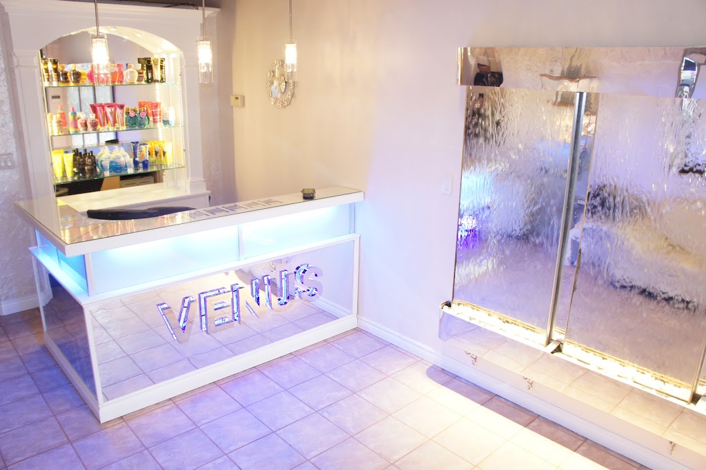 Venus Tanning Resort | 1035 Brant St, Burlington, ON L7R 4X6, Canada | Phone: (905) 632-1826