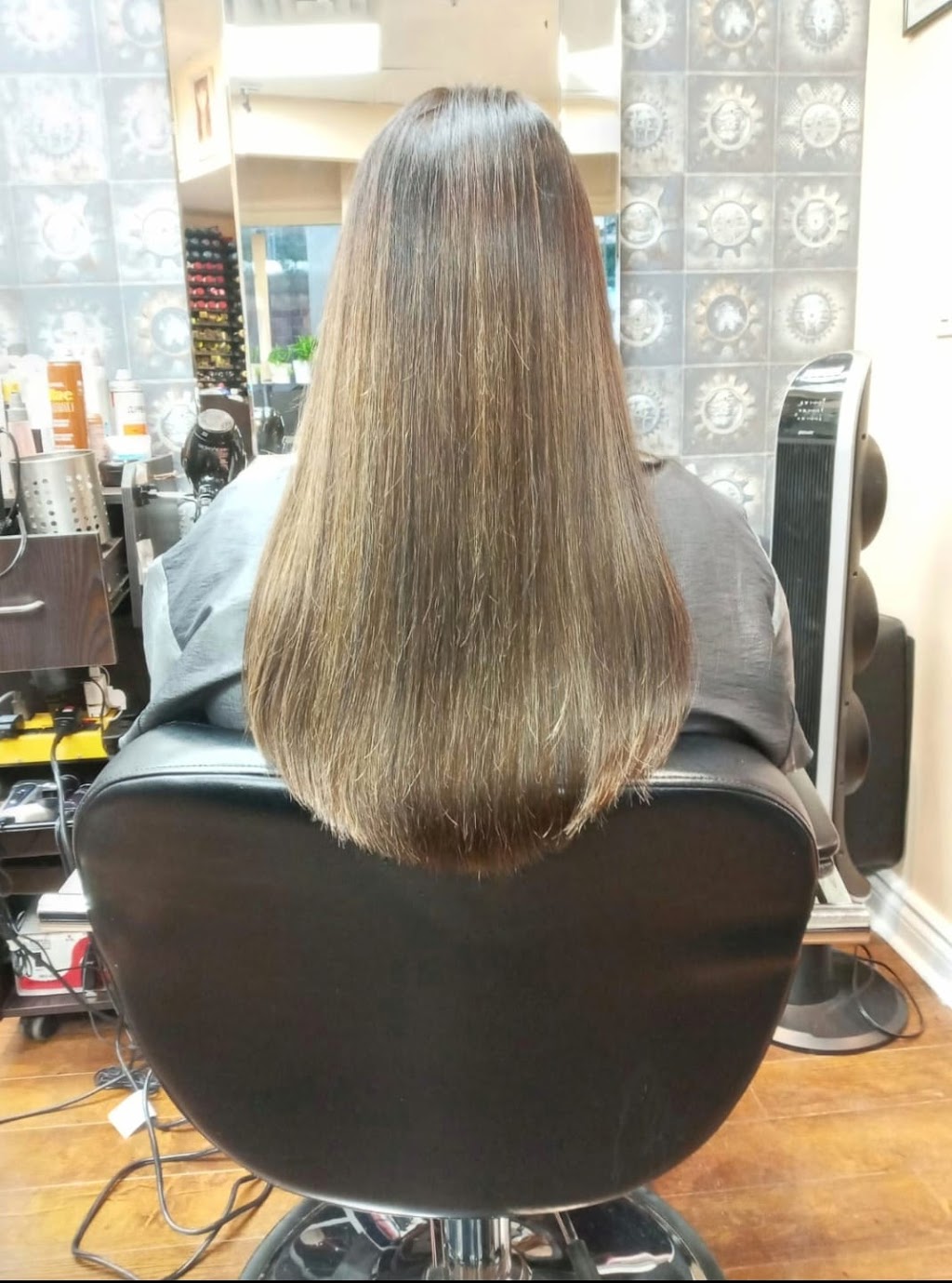 The Color Hair Salon | 1033 Bay St #10, Toronto, ON M5S 3A5, Canada | Phone: (416) 962-0620