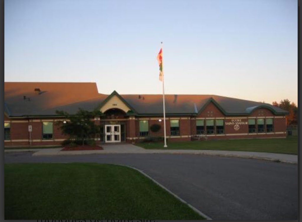 Saint-Viateur Catholic Elementary School | 205 Limoges Rd, Limoges, ON K0A 2M0, Canada | Phone: (613) 443-1976