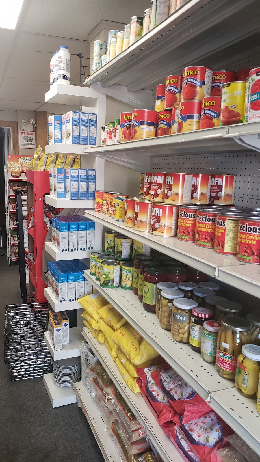 Korems Foods & Variety Store | 1724 Montréal Rd, Gloucester, ON K1J 6N5, Canada | Phone: (343) 984-4455